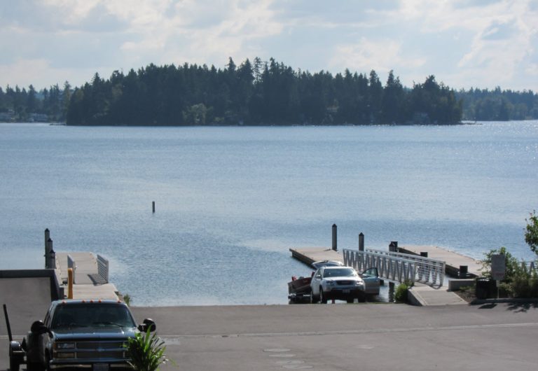 American Lake Boat Launch - Washington Boat Launches